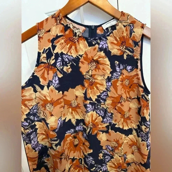 Aritzia Babaton Floral Long Tank Top size Small - Picture 5 of 10